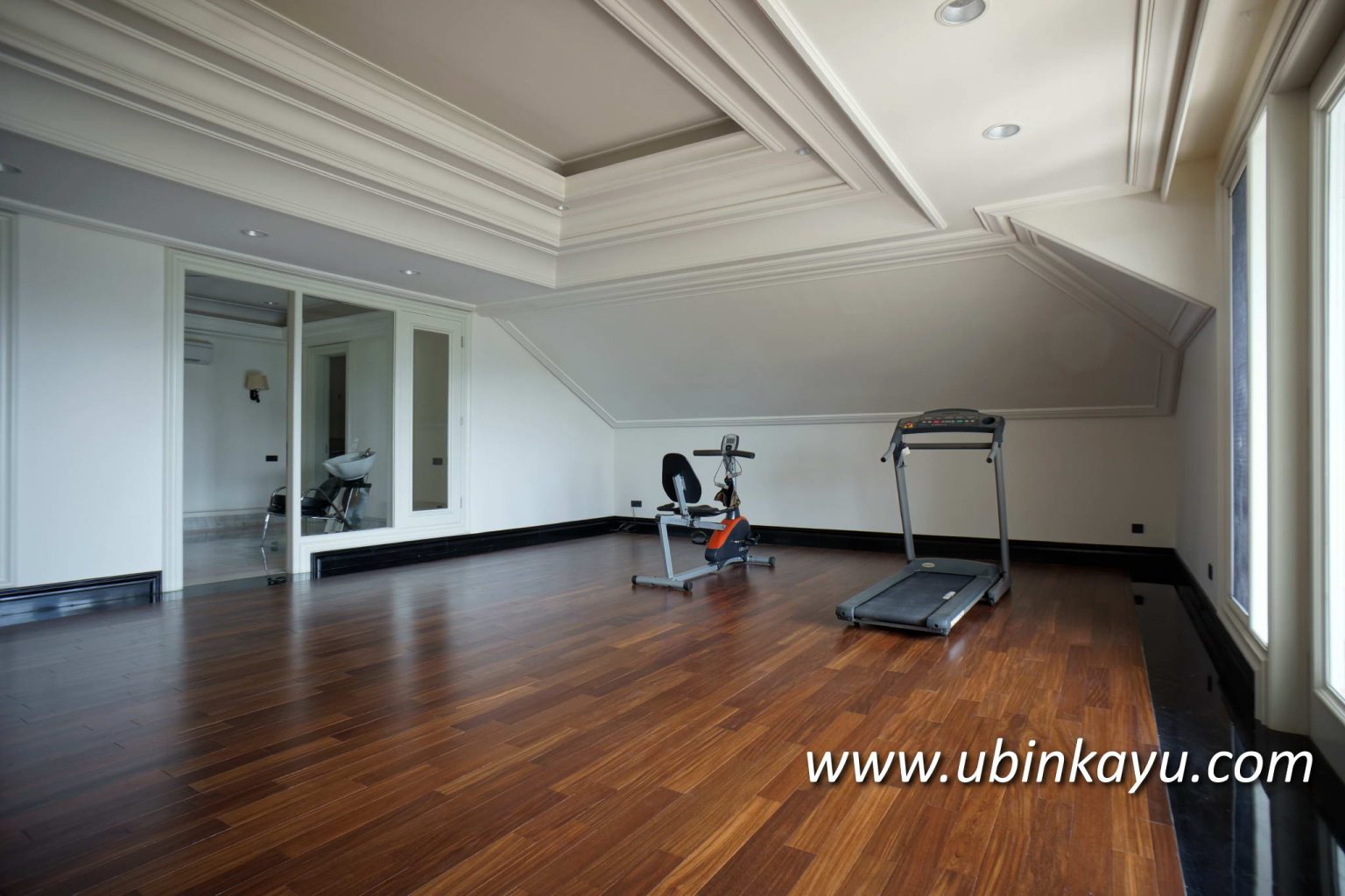 Heru-Galeria-Golf-ubinkayu